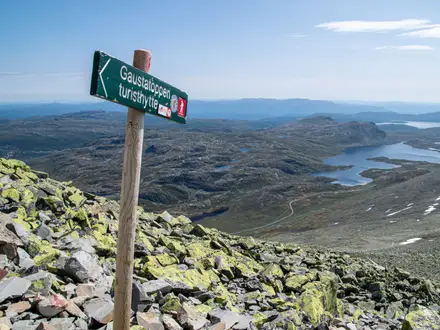 Gaustatoppen Summit Trail
