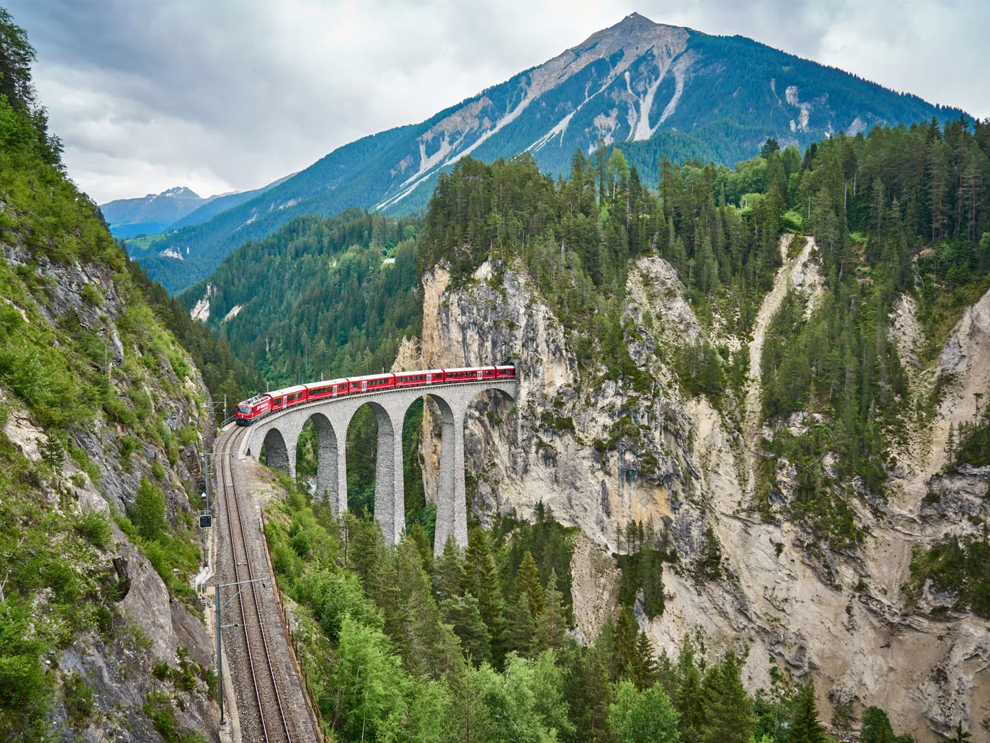 Glacier Express Winter Trail