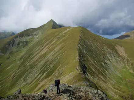 Moldoveanu Peak Trail