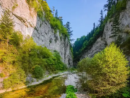 Trigrad Gorge to Devil’s Throat Cave