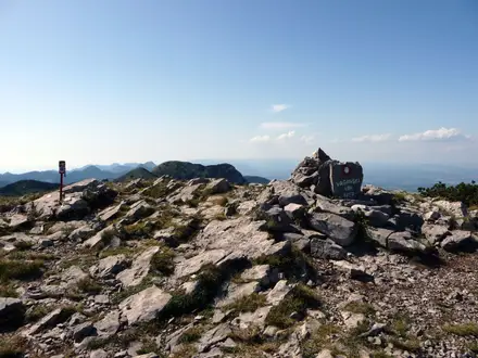 Vaganski Vrh Summit Trail